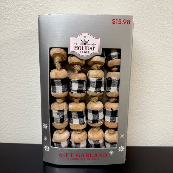 NWT Wood Fabric Garland Christmas Tree Decor Bead Strand 6' Buffalo Check Tassel - Picture 1 of 5